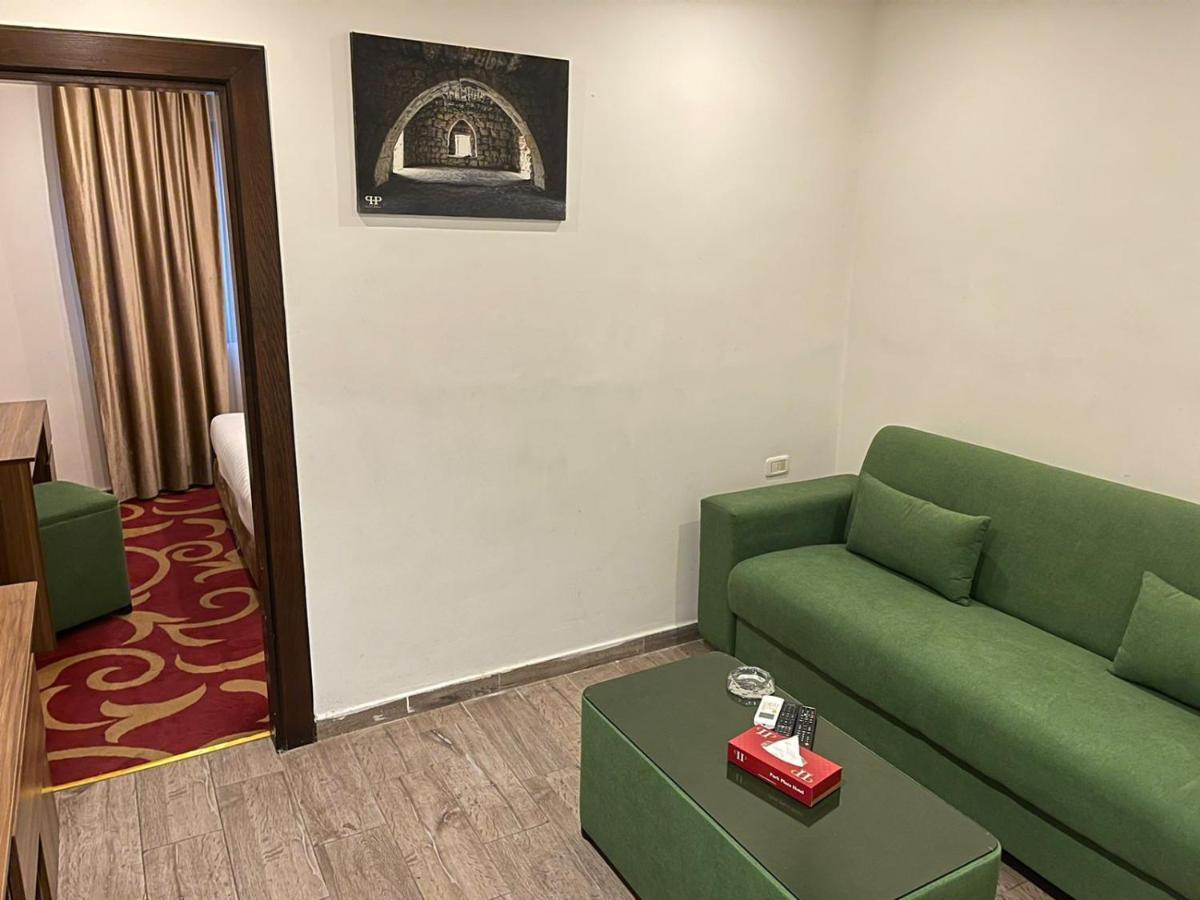 فندق Spark Plaza 3*
