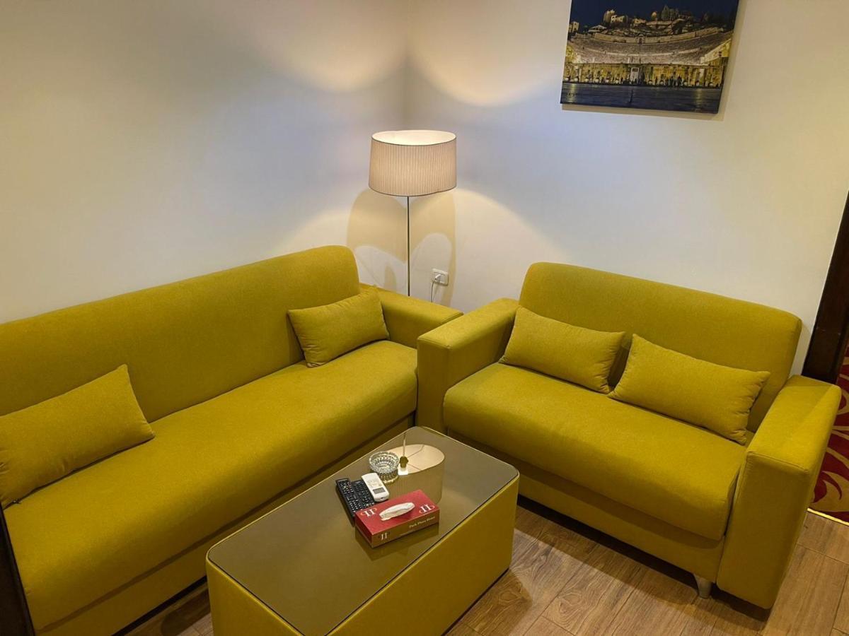 Spark Plaza Hotel