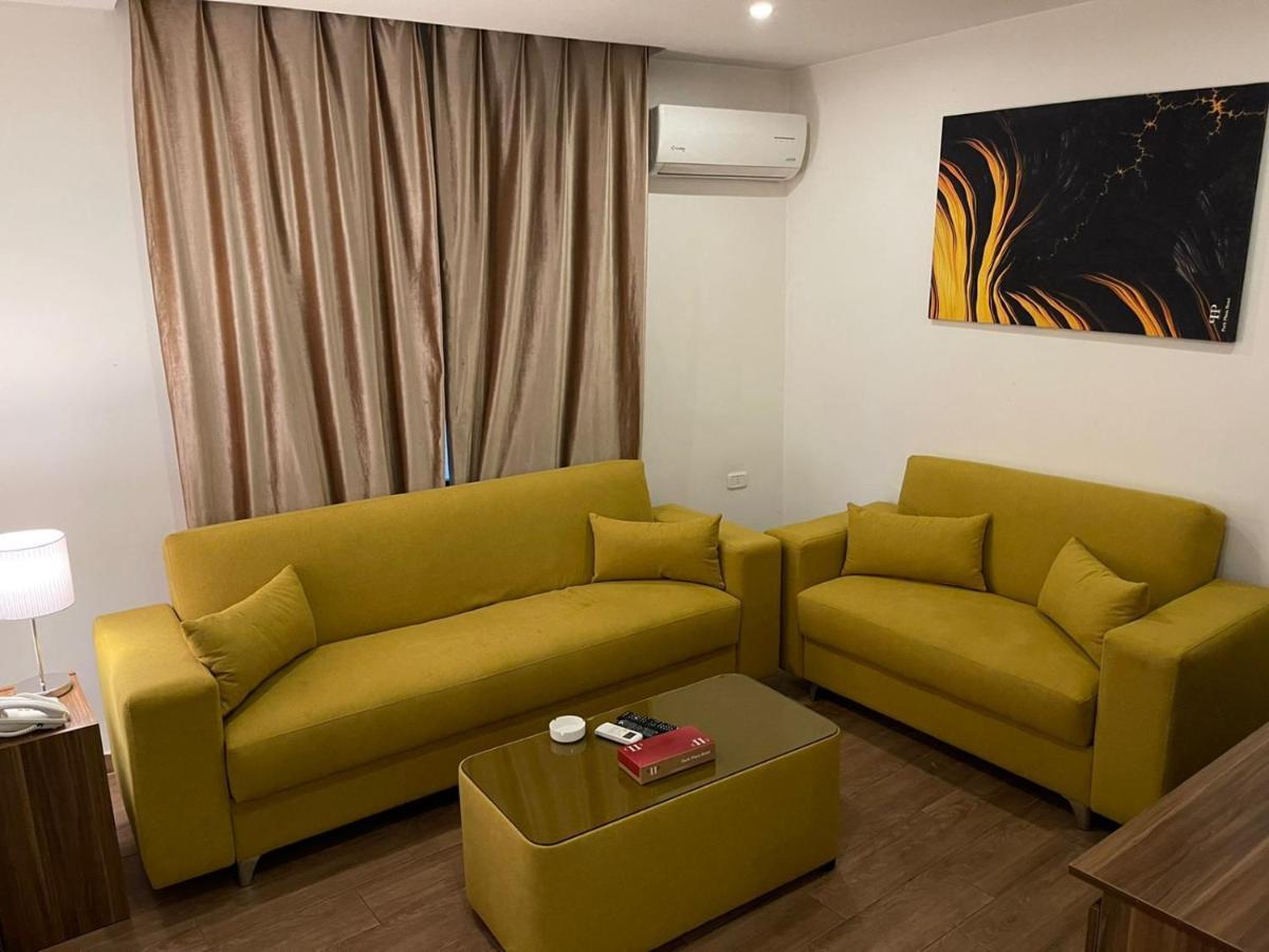 Spark Plaza 3* عمان